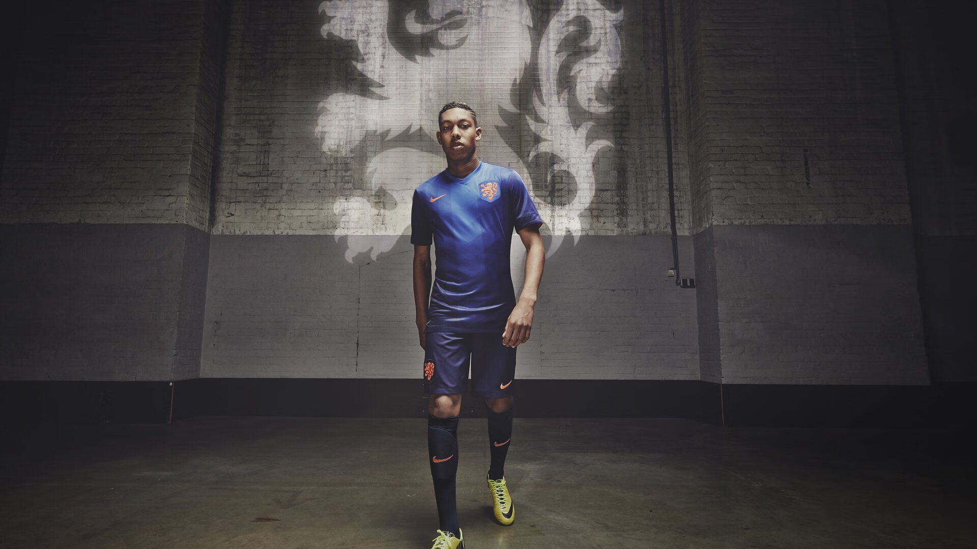 开云足球直播-赛道上的城市意志，上海队如何以精密战术压制骑士锋芒